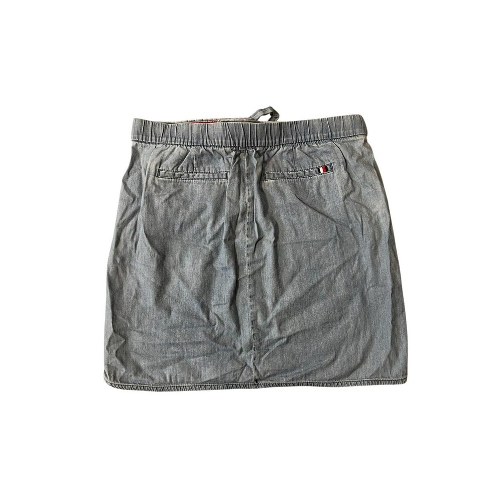 Tommy Hilfiger Light Blue Denim Mini skirt w/ tie belt Womens Sz Small - Picture 2 of 5